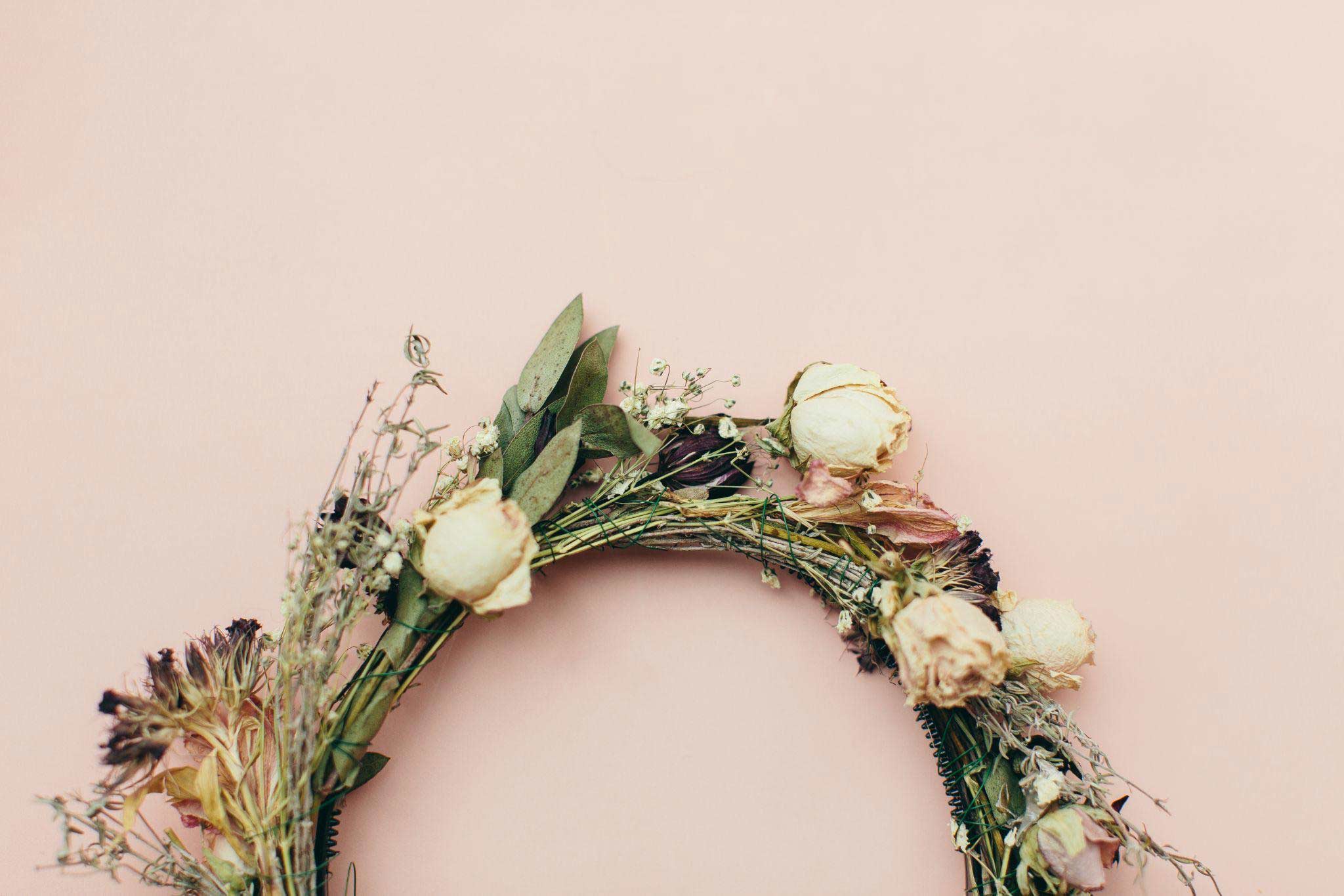 Dried Flowers vs Fresh Flowers: What are the Differences & Which is Better?  – East Olivia